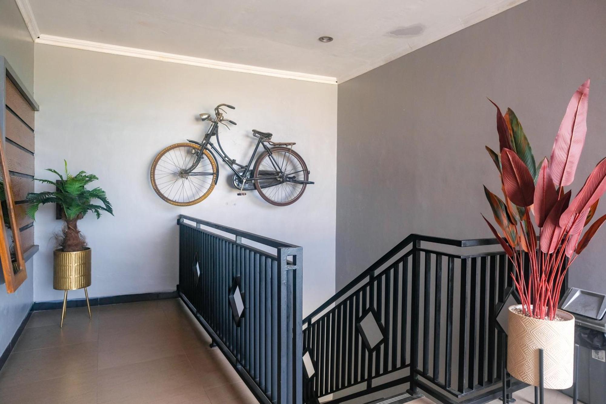 Al Abror Homestay Mandala Krida Mitra Reddoorz Yogyakarta Eksteriør bilde