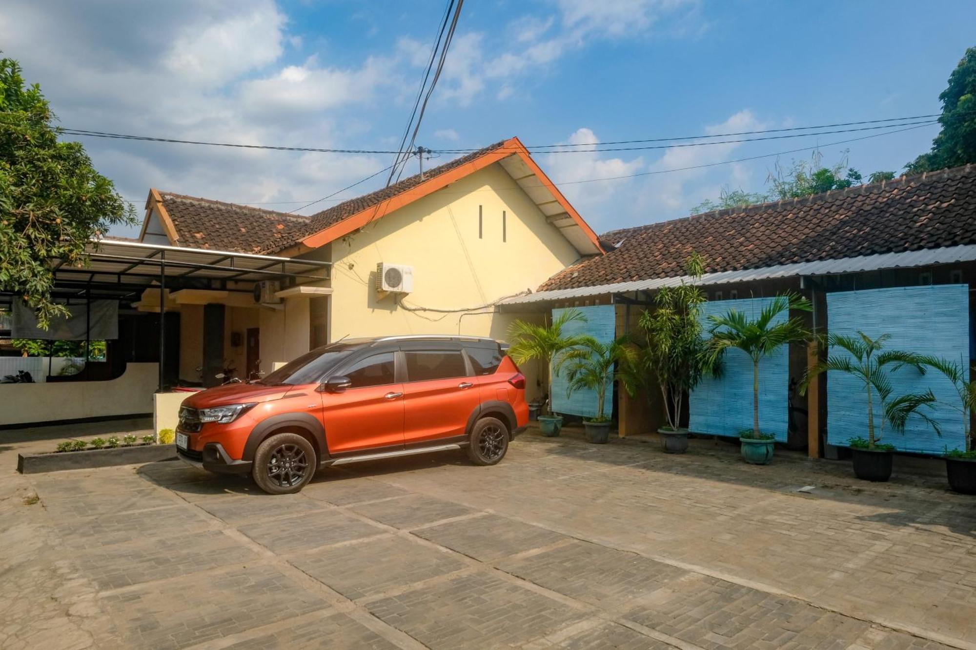 Al Abror Homestay Mandala Krida Mitra Reddoorz Yogyakarta Eksteriør bilde
