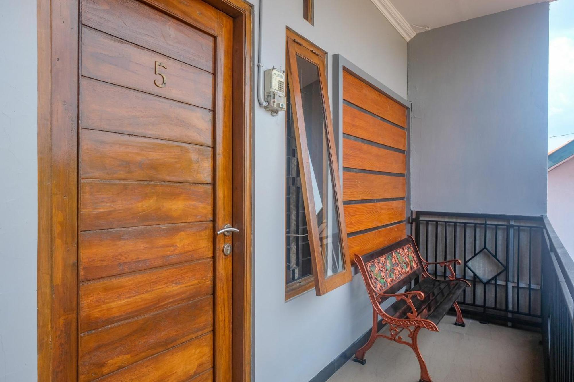 Al Abror Homestay Mandala Krida Mitra Reddoorz Yogyakarta Eksteriør bilde
