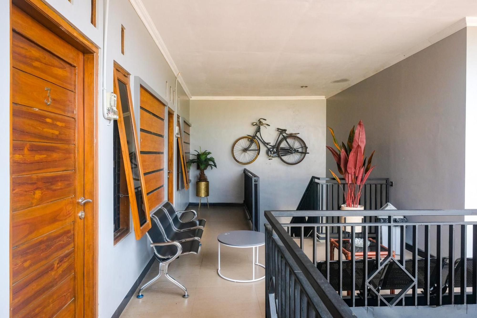 Al Abror Homestay Mandala Krida Mitra Reddoorz Yogyakarta Eksteriør bilde