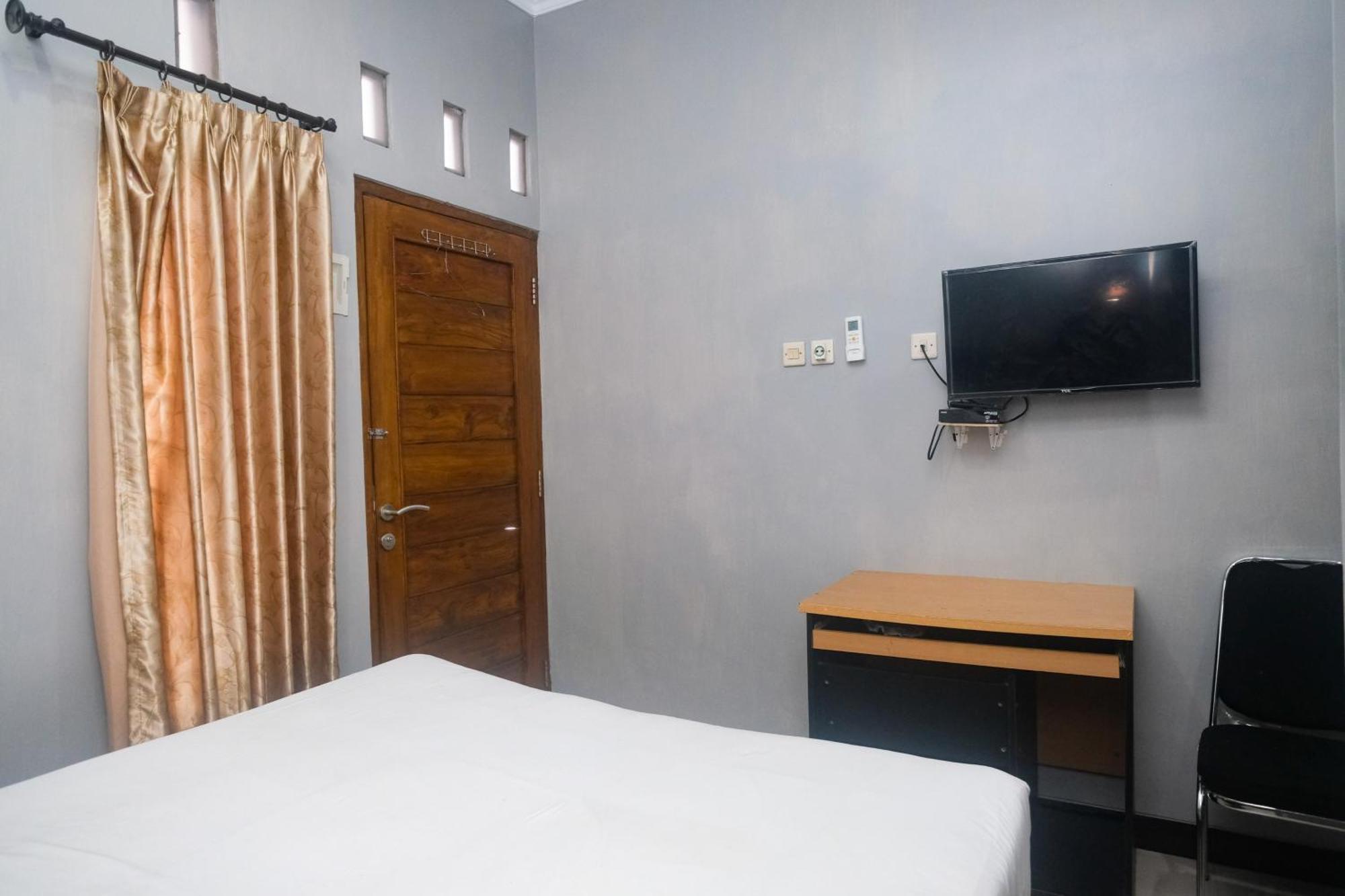 Al Abror Homestay Mandala Krida Mitra Reddoorz Yogyakarta Eksteriør bilde
